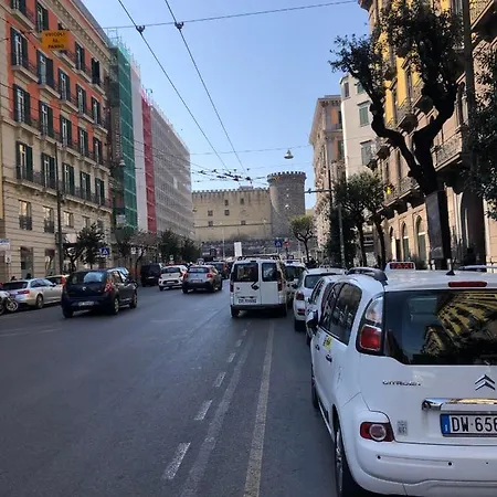 Panzió Downtown Nápoly