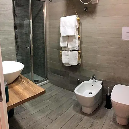 Downtown Couette-café 4*