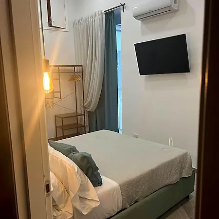 Downtown Couette-café 4*