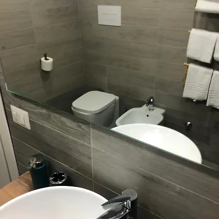 Downtown 4* Νάπολη