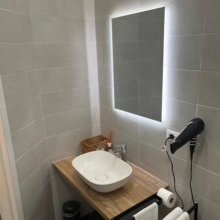 Downtown Bed and Breakfast 4*