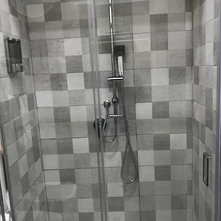 Downtown 4* نابولي